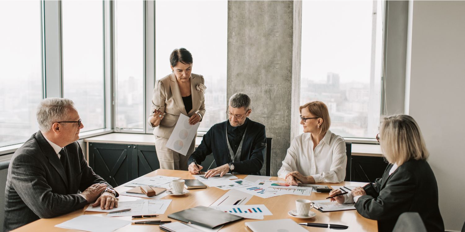 Treuhand-Abteilung an der täglichen Arbeit
