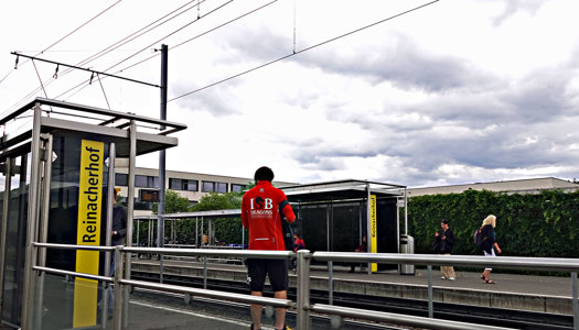 Anreise an Schulen Reinach mit öffentlichem Verkehr