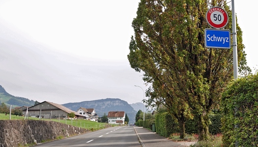 Wo liegt Schwyz und wo finde ich die Schulen Schwyz?