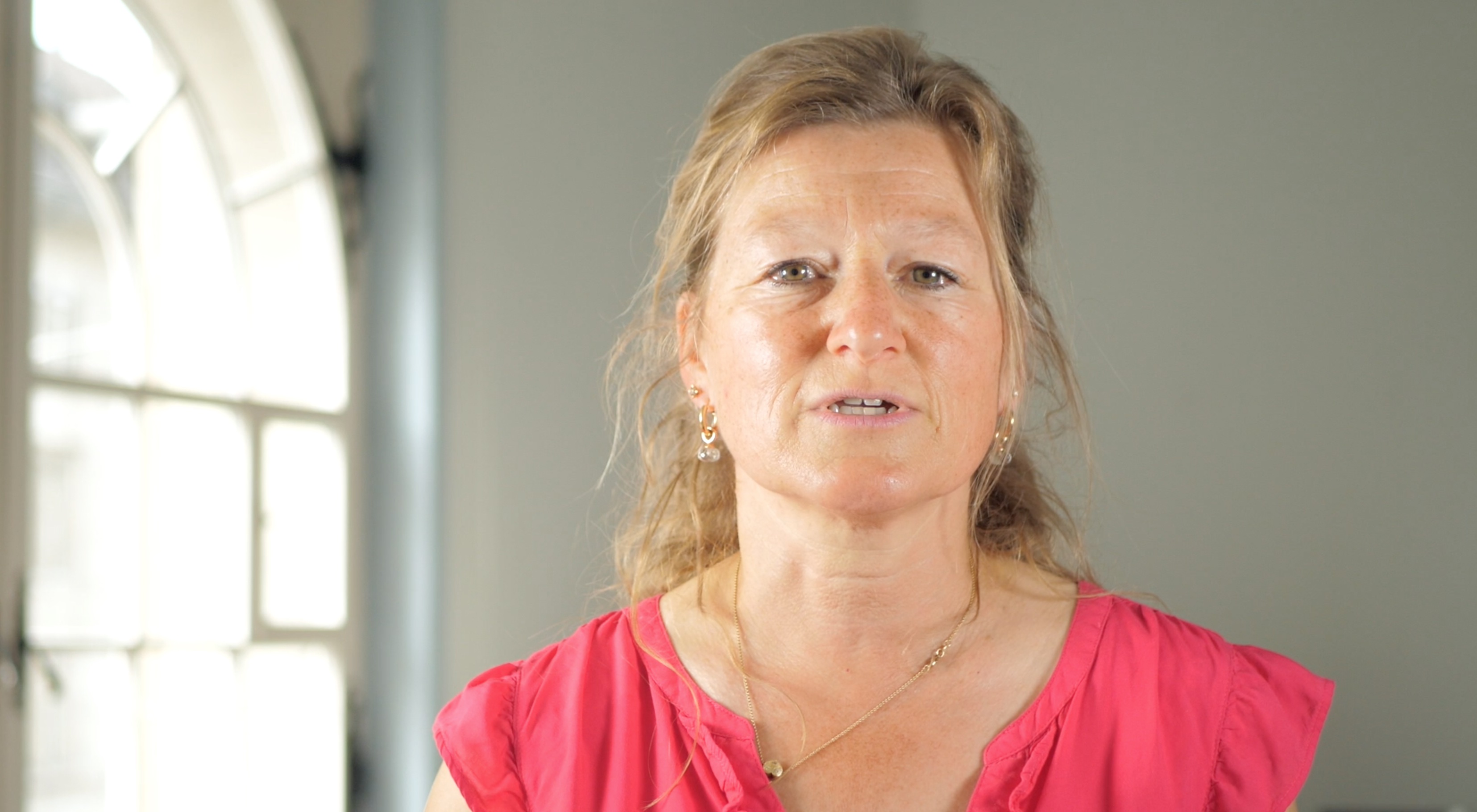 Portrait-Foto Alexandra Lüthi