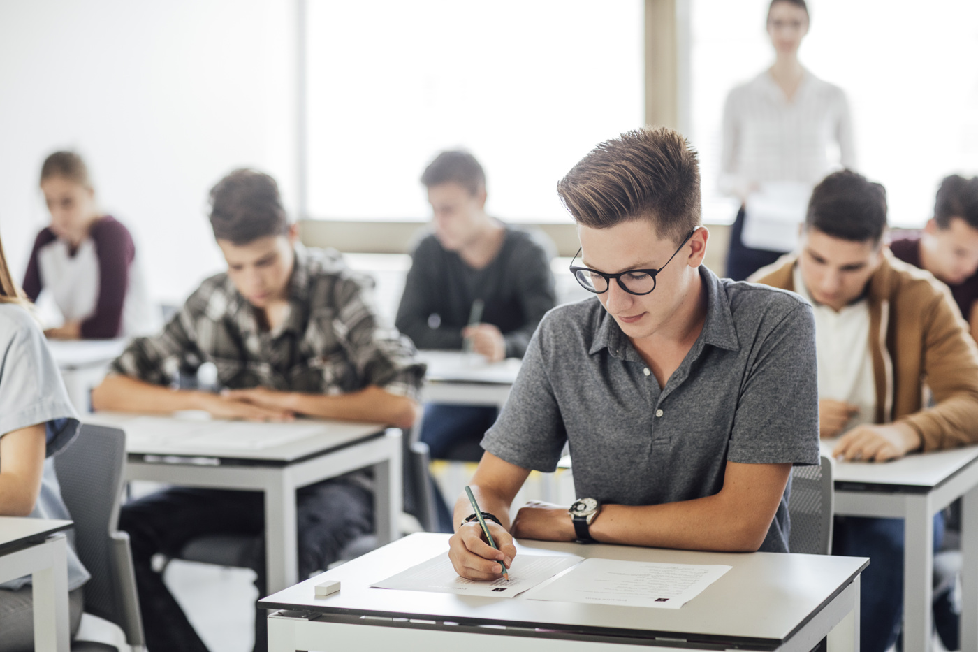 Schüler bereiten sich auf die Aufnahmeprüfung für das Gymnasium vor