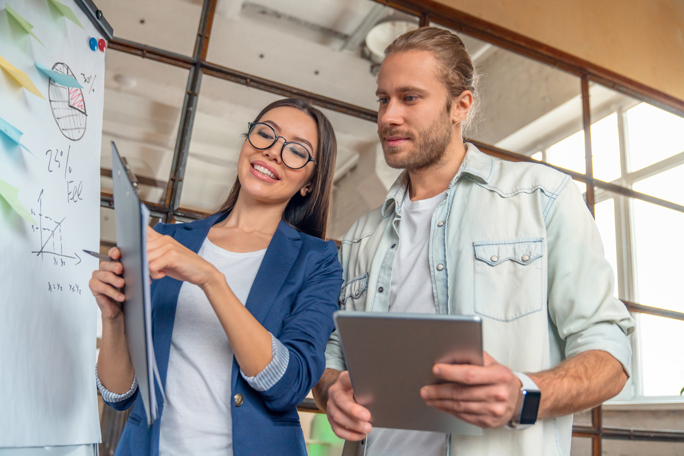 Mit einer Transformationscoach-Ausbildung / Transformations-Coach-Ausbildung Kosten im Unternehmen einsparen.